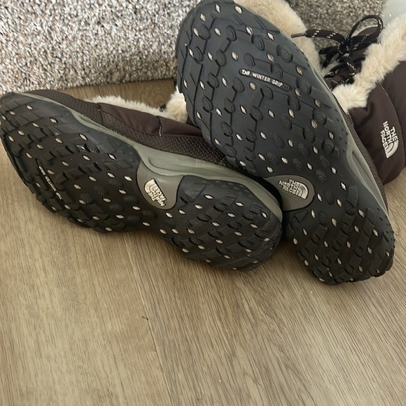 The North Face Nuptse Fur IV Winter Boots - Women’s Size 7 - Picture 6 of 7